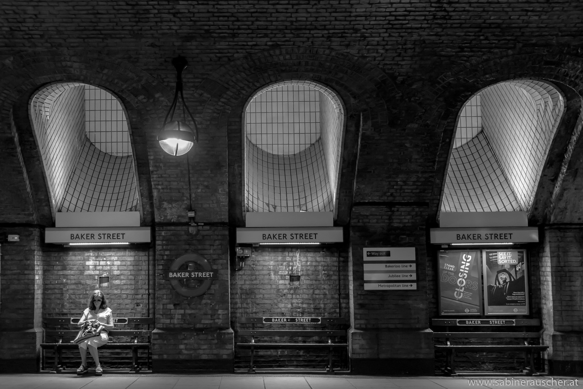 famous Baker Steet, Tube Station in London | U-Bahnstation Baker Street in London