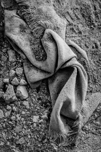 Cloth in the dirt of a lost place on Mallorca | Tuch im Schmutz eines Lost Place auf Mallorca