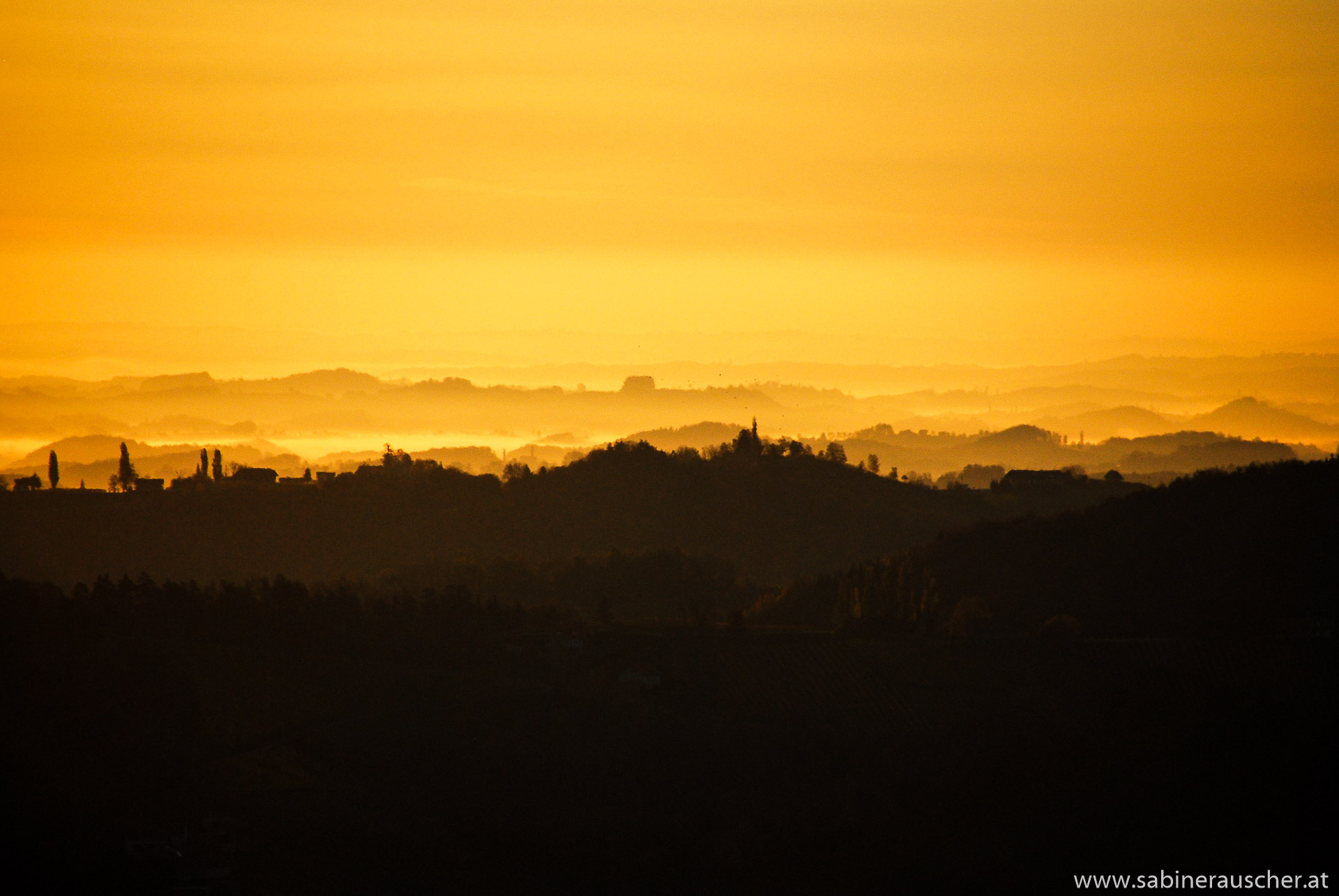 Morning light over the hills of South Styria | Morgenlicht über den südsteirischen Hügeln