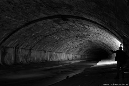 Vaulted ceiling over the stream Vienna | Gewölbeeinhausung des Wienflusses unterhalb des Girardiparks