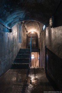 Stairwell down the sewage water system | Stiegenbereich in der Kanalisation