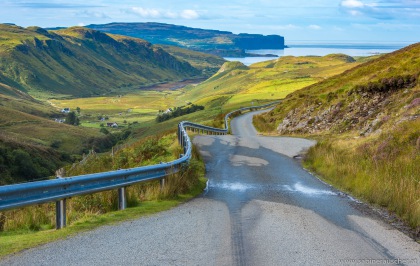 Street down to Talisker Bay, Isle of Skye | Straße zur Talisker Bay