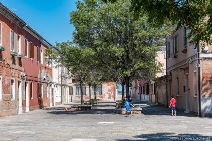 Venice - Murano, start to play soccer at a young age | Venedig - früh übt sich wer vielleicht Nationalspieler werden will