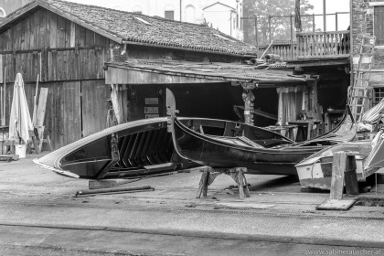 Venice - the wharf in Dorsoduro of Venice´s last builder of gondolas | Venedig - die letzte Gondelbauerwerft liegt in Dorsoduro