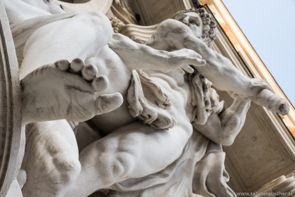 Detail of a Viennese Statue | Ausschnitt einer Statue in Wien